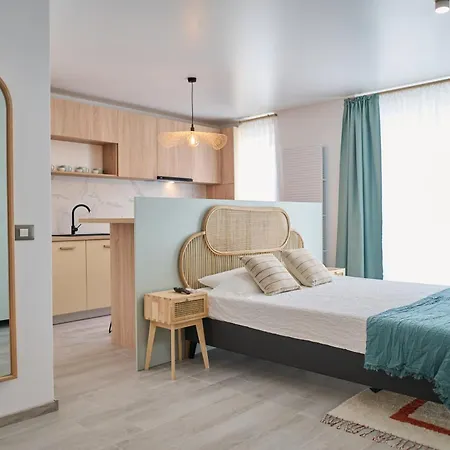 Апартаменты Roxys Retreat In Nord10 By Alezzi - Pool N Playground Мамая