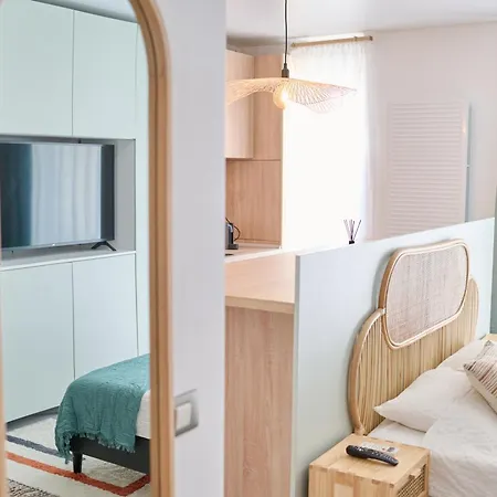 Roxys Retreat In Nord10 By Alezzi - Pool N Playground Апартаменты